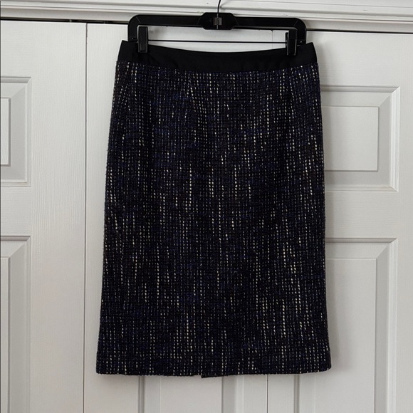 Boden Dresses & Skirts - Boden Wool Tweed Notra Dame Pencil Skirt Sz 8 Long